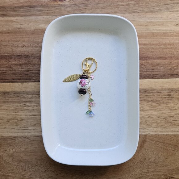 Pink Rose & Gold Leaf Charm Beaded Keychain - Picture 4 of 6